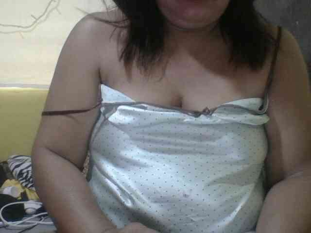 PinayAnna webcam