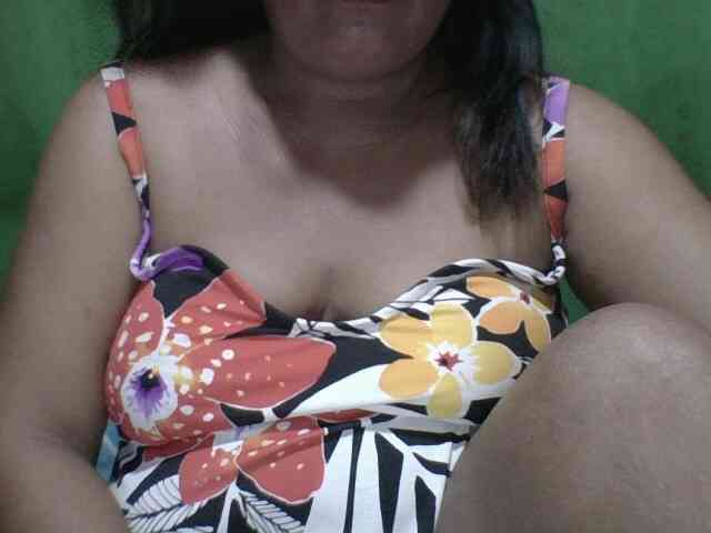 PinayAnna webcam