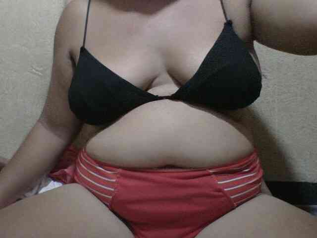 PinayAnna webcam