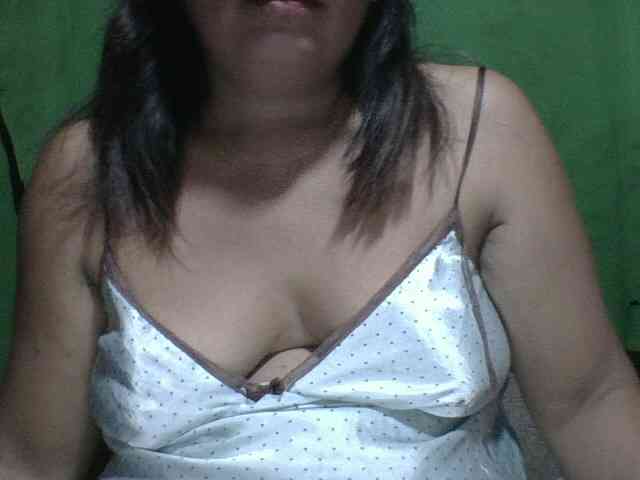 PinayAnna webcam