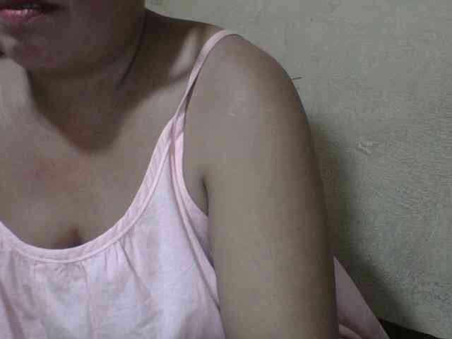 PinayAnna webcam