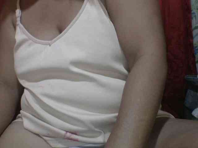 PinayAnna webcam