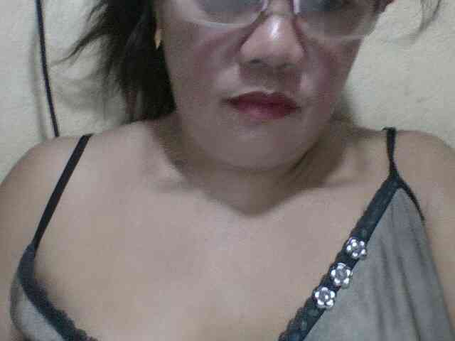 PinayAnna webcam