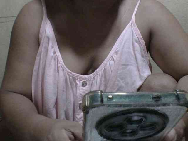 PinayAnna webcam