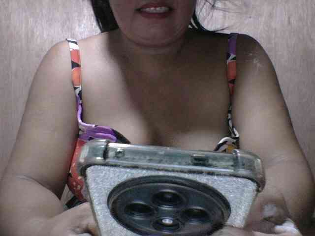 PinayAnna webcam