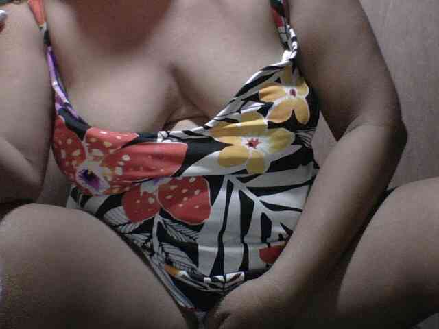 PinayAnna webcam