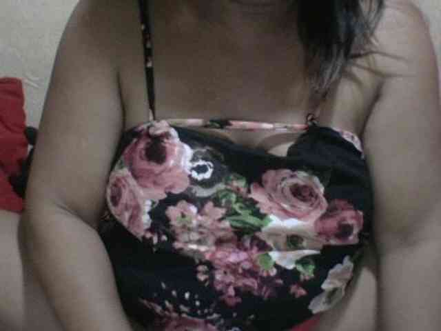 PinayAnna webcam