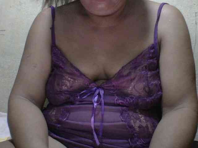 PinayAnna webcam