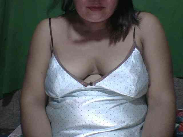 PinayAnna webcam