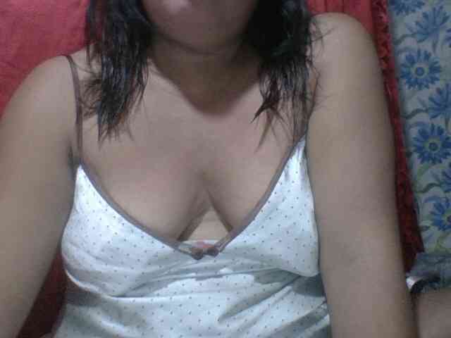 PinayAnna webcam