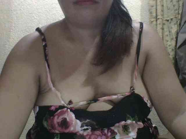 PinayAnna webcam