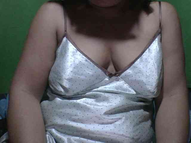 PinayAnna webcam