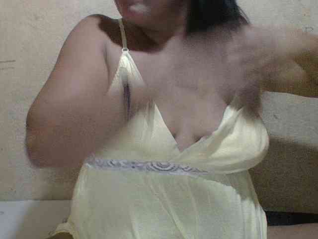 PinayAnna webcam