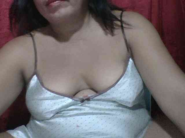 PinayAnna webcam
