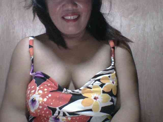 PinayAnna webcam