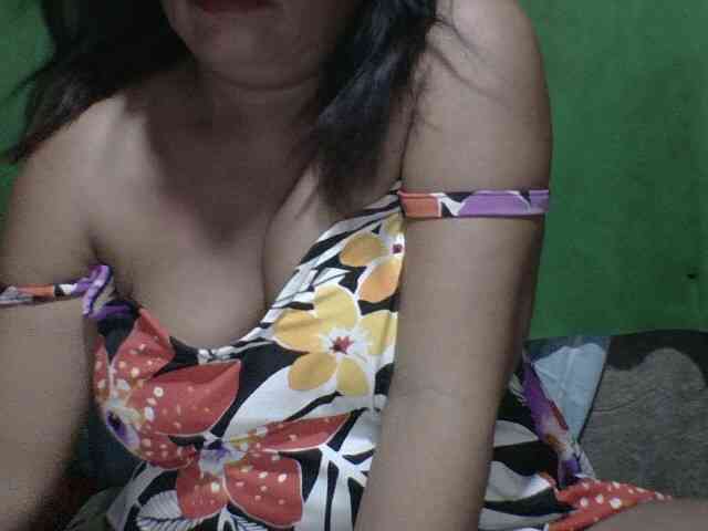 PinayAnna webcam
