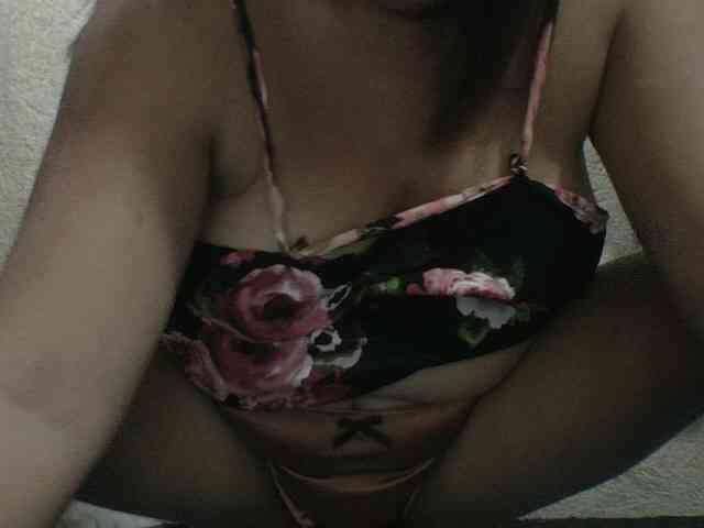 PinayAnna webcam