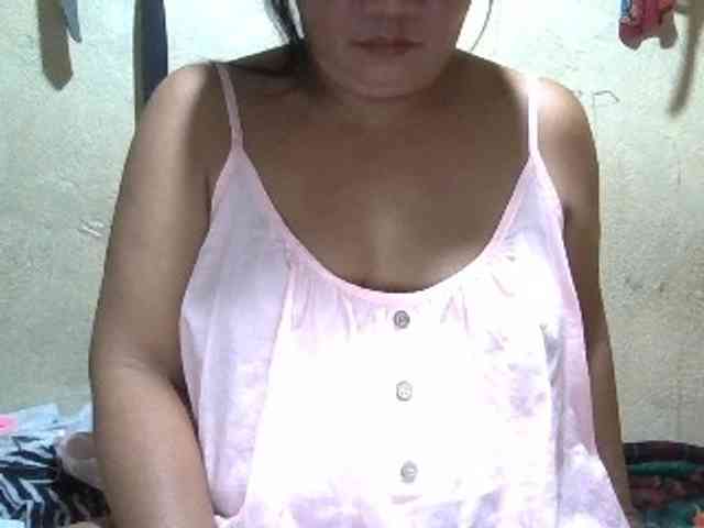 PinayAnna webcam
