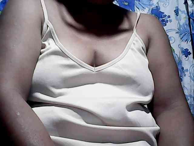 PinayAnna webcam