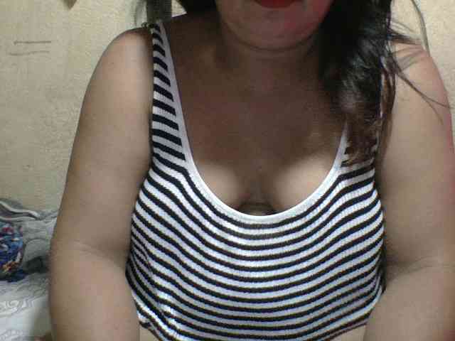PinayAnna webcam