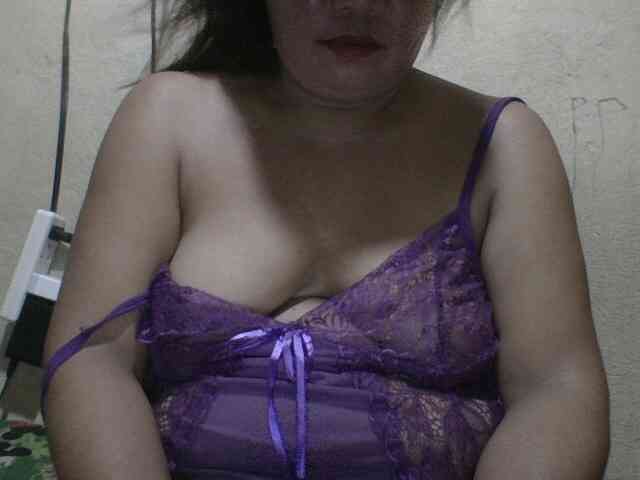PinayAnna webcam