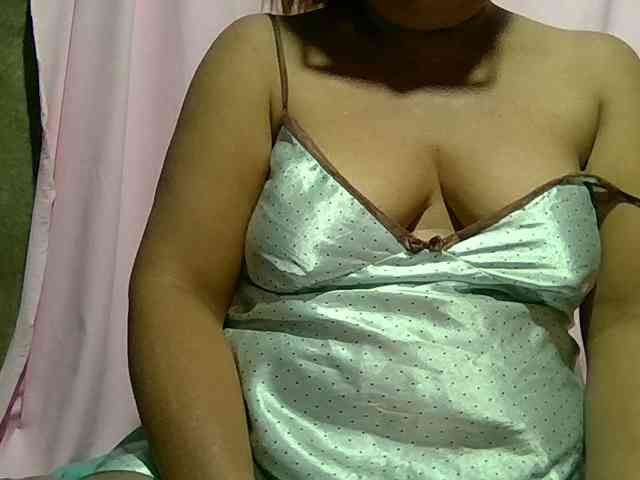 PinayAnna webcam