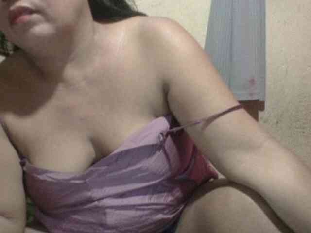 PinayAnna webcam
