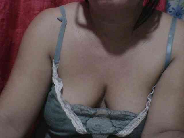 PinayAnna webcam