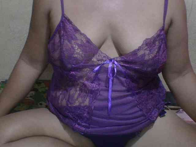PinayAnna webcam