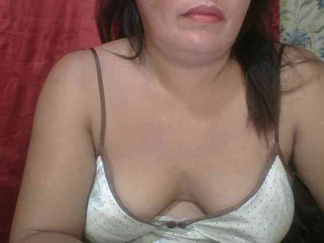 PinayAnna webcam