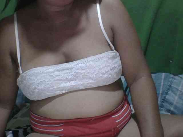 PinayAnna webcam