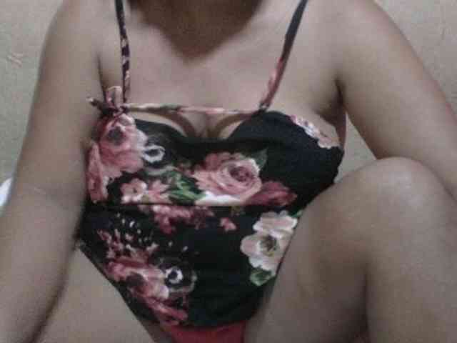 PinayAnna webcam