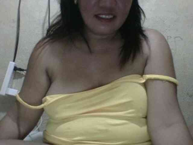 PinayAnna webcam