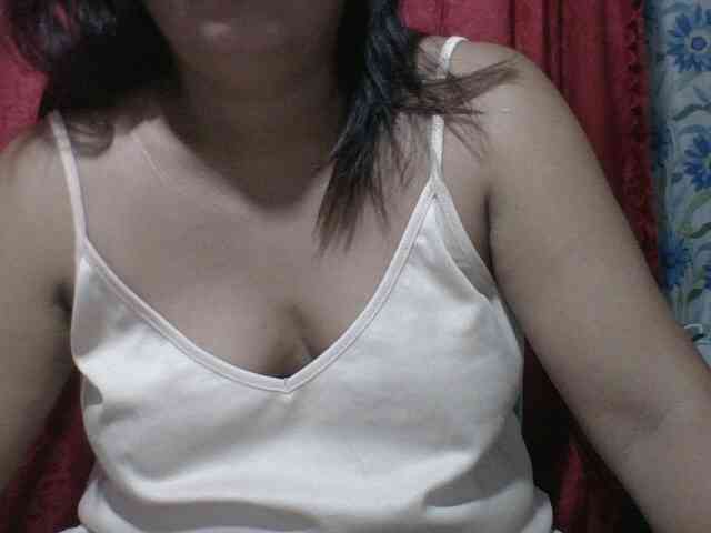 PinayAnna webcam