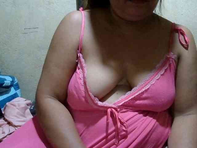 Modelo: PinayAnna