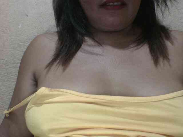 PinayAnna webcam