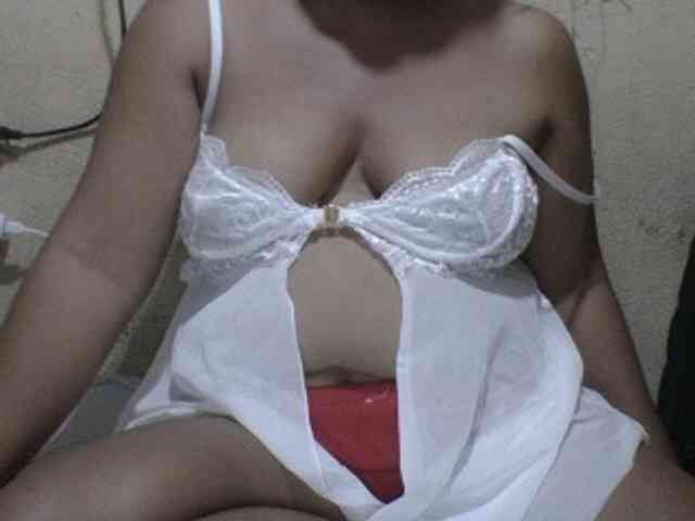 PinayAnna webcam