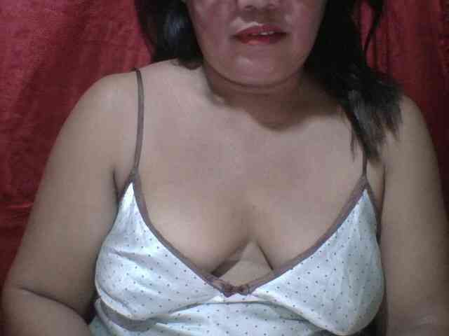 PinayAnna webcam