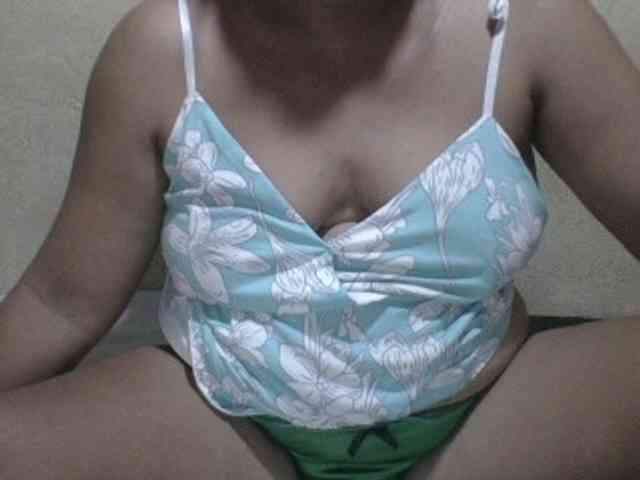 PinayAnna webcam