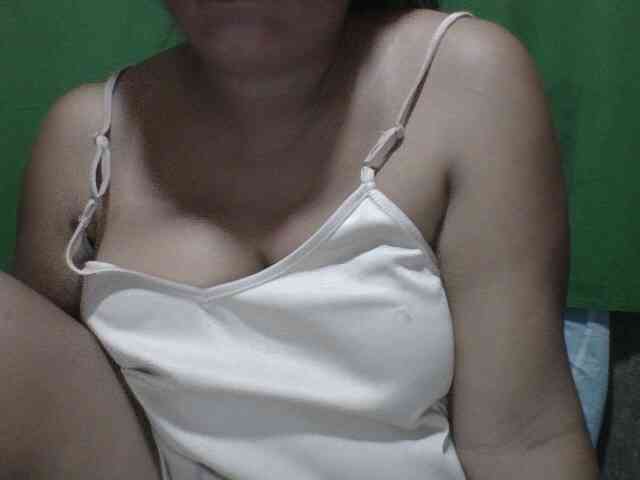 PinayAnna webcam
