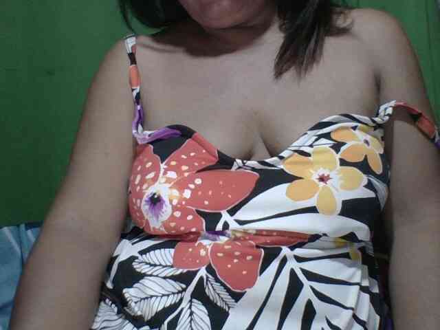 PinayAnna webcam