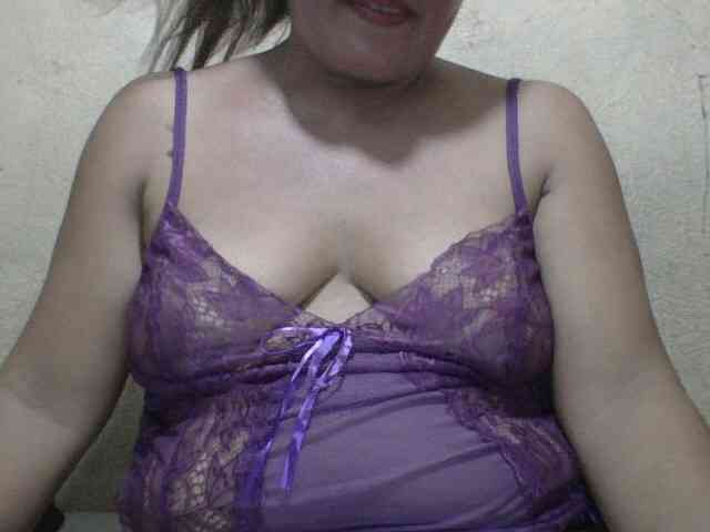 PinayAnna webcam