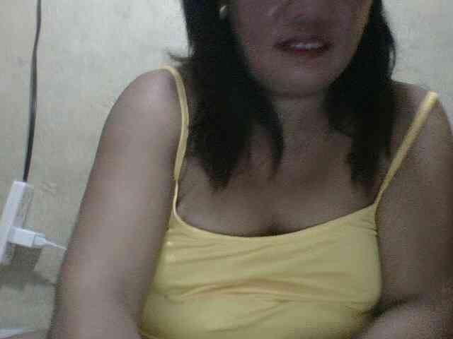 PinayAnna webcam