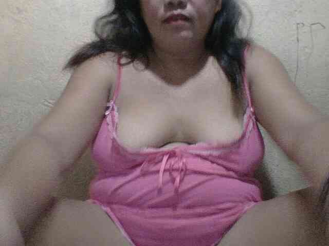 PinayAnna webcam