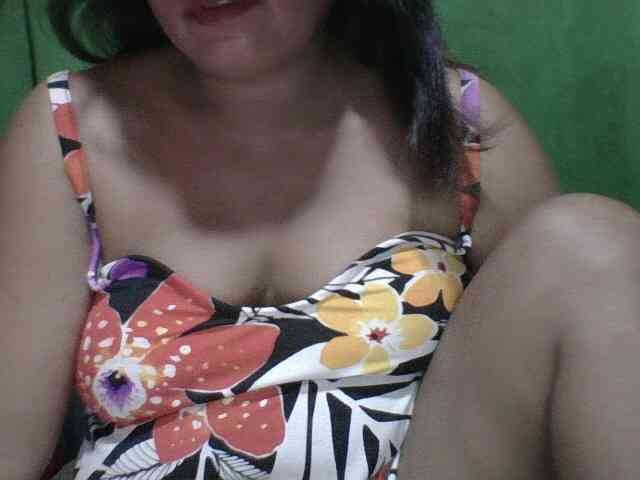 PinayAnna webcam