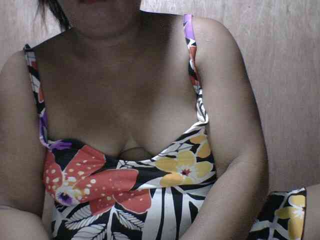 PinayAnna webcam