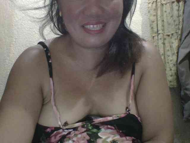 PinayAnna webcam