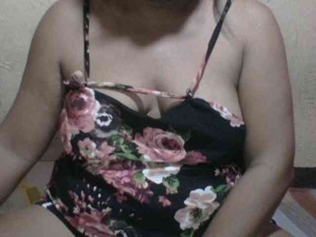 PinayAnna webcam