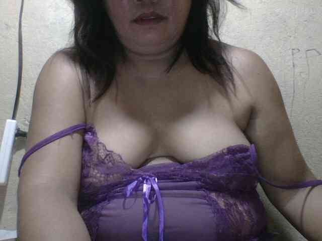 PinayAnna webcam