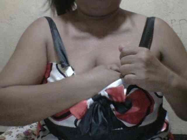 PinayAnna webcam